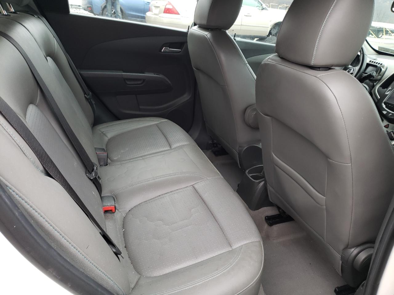 Photo 6 from auction – 2015 CHEVROLET SONIC LTZ with VIN 1G1JE6SB3F4104144