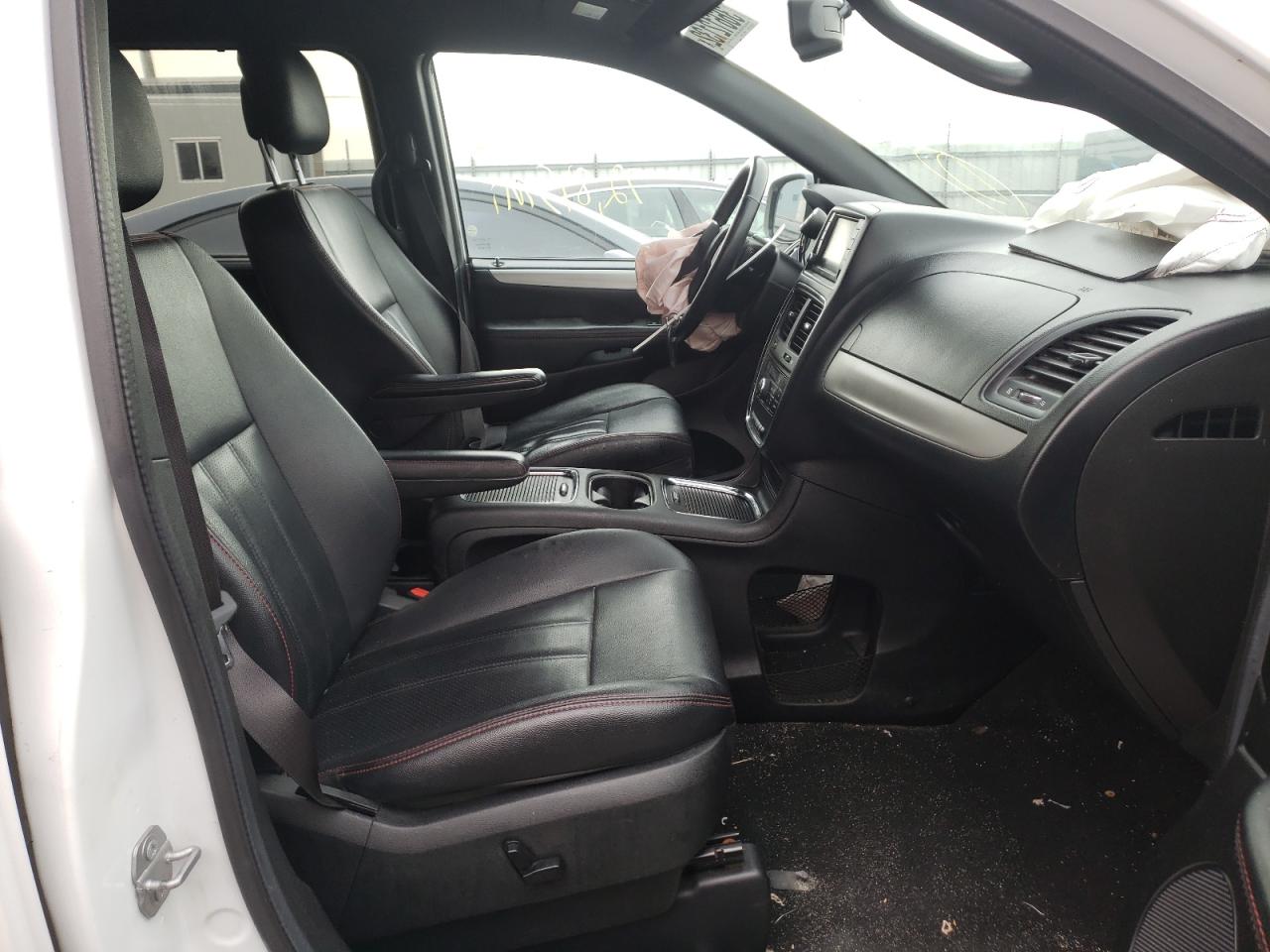 Photo 5 from auction – 2017 DODGE GRAND CARA with VIN 2C4RDGEG8HR686722