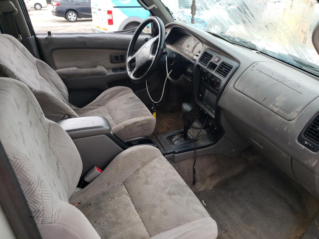 Photo 5 from auction – 2002 TOYOTA 4RUNNER SR with VIN JT3GN86R820244829