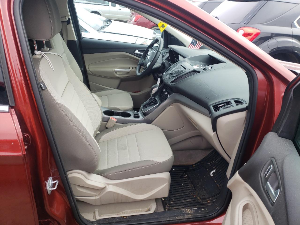 Photo 5 from auction – 2014 FORD ESCAPE SE with VIN 1FMCU0GX6EUA62227