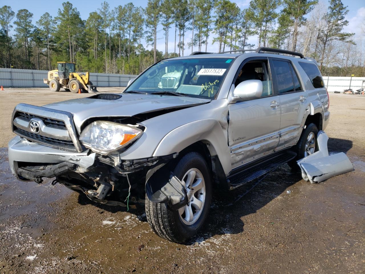 Photo 2 from auction – 2006 TOYOTA 4RUNNER SR with VIN JTEZU14R268050852