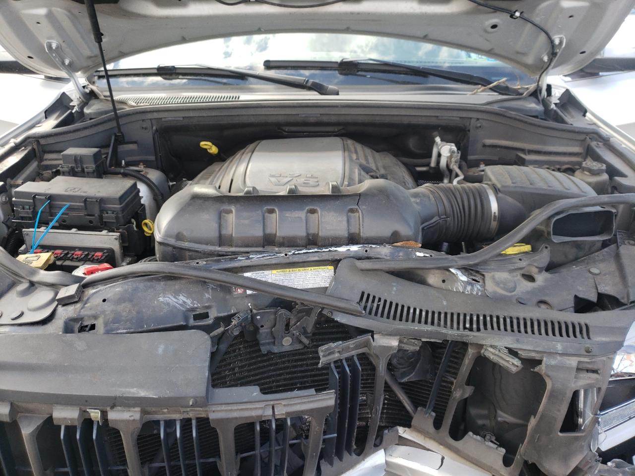 Photo 7 from auction – 2011 JEEP GRAND CHER with VIN 1J4RR5GT4BC522149