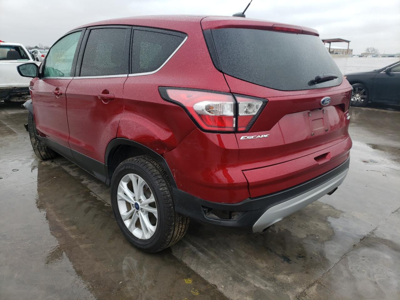 Photo 3 from auction – 2017 FORD ESCAPE SE with VIN 1FMCU0GD2HUD19264
