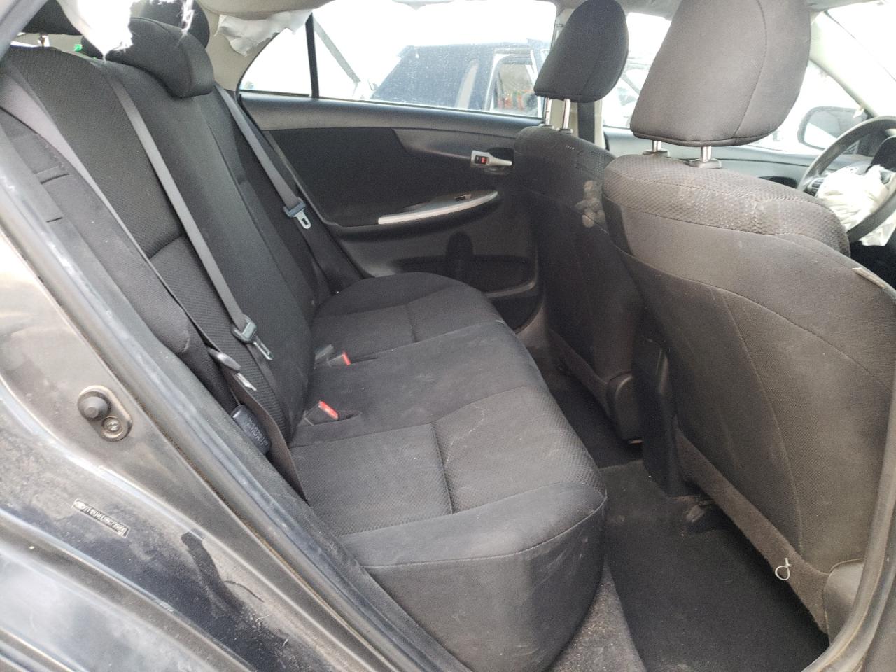 Photo 6 from auction – 2011 TOYOTA COROLLA with VIN 2T1BU4EE9BC739899