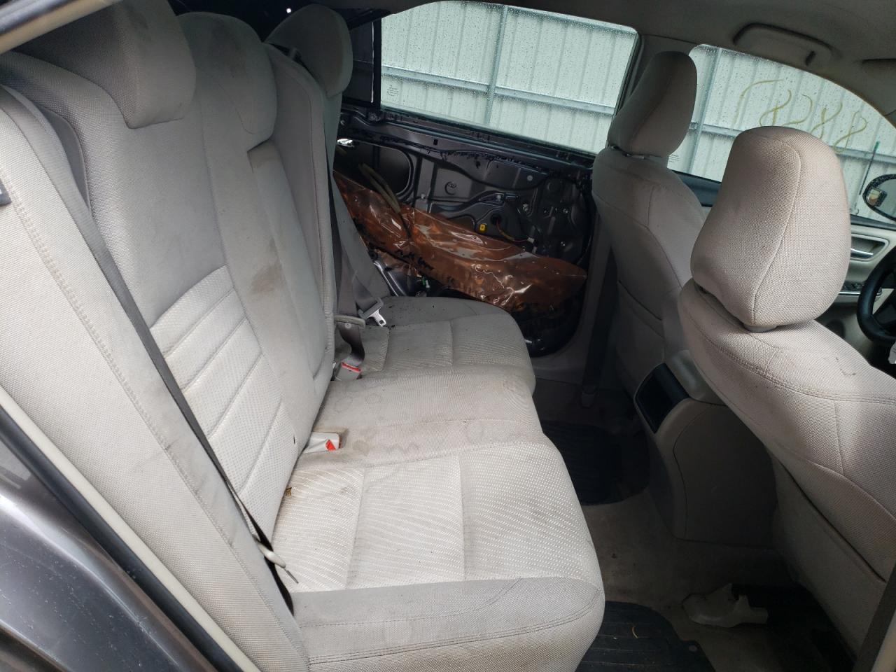 Photo 6 from auction – 2016 TOYOTA CAMRY LE with VIN 4T4BF1FK3GR555230
