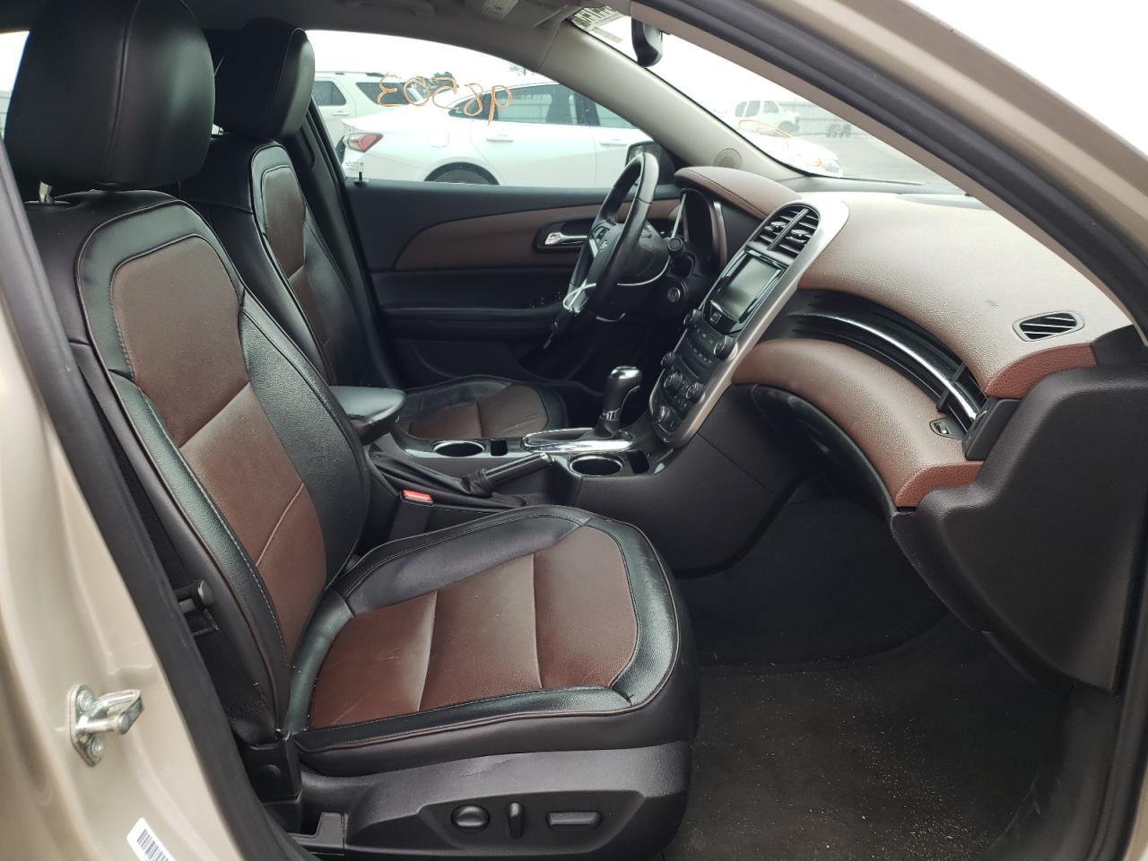 Photo 5 from auction – 2015 CHEVROLET MALIBU LTZ with VIN 1G11F5SL5FF268869