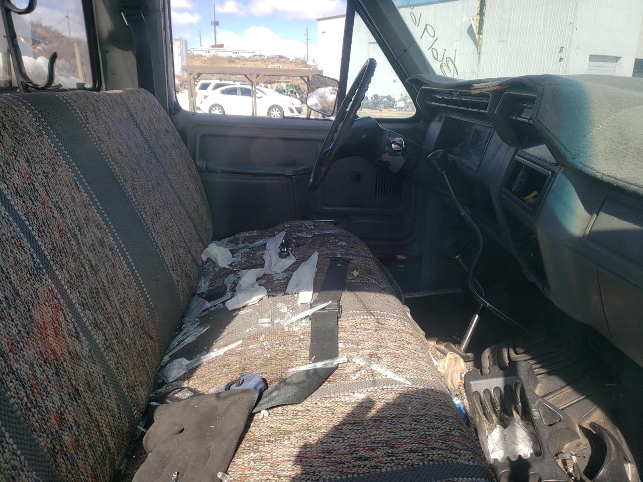 Photo 5 from auction – 1986 FORD F150 with VIN 1FTEF14Y5GPB51797