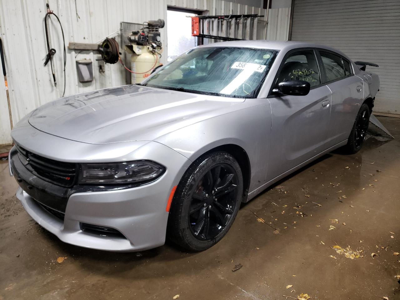 Photo 2 from auction – 2016 DODGE CHARGER SE with VIN 2C3CDXBG8GH251699
