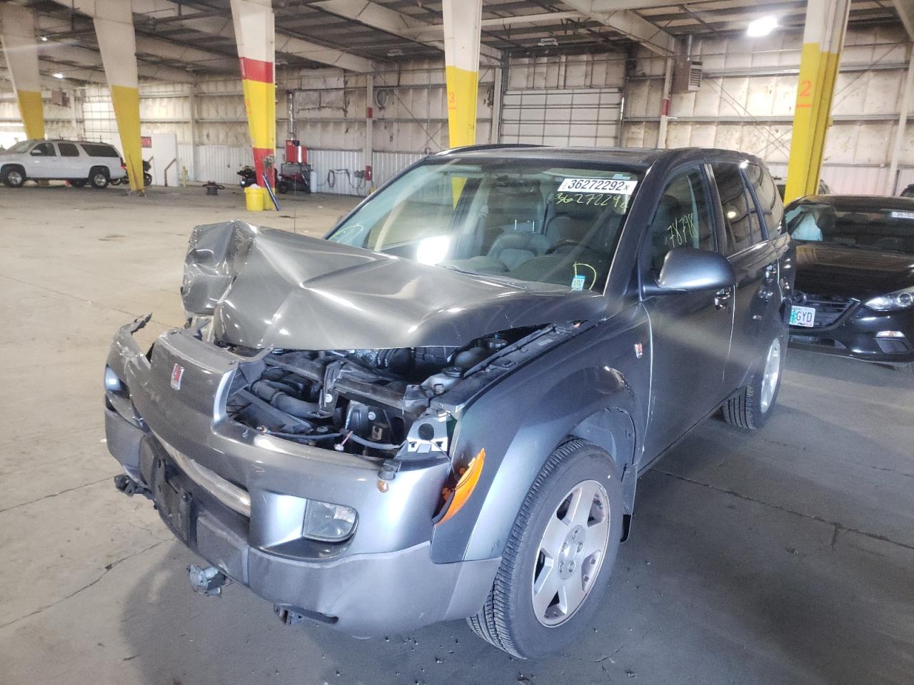 Photo 2 from auction – 2005 SATURN VUE with VIN 5GZCZ63405S839158