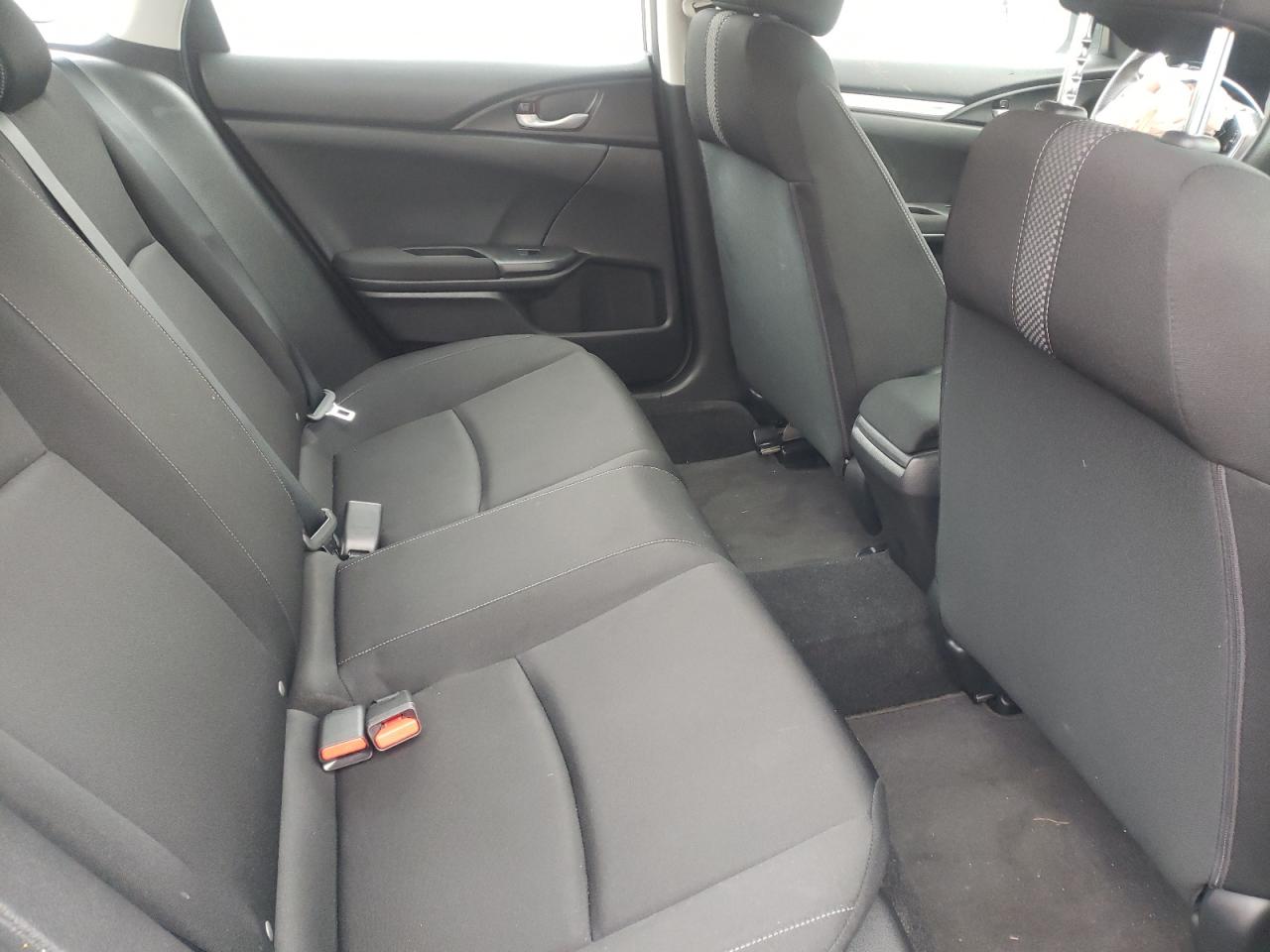 Photo 6 from auction – 2019 HONDA CIVIC LX with VIN 2HGFC2F67KH513321