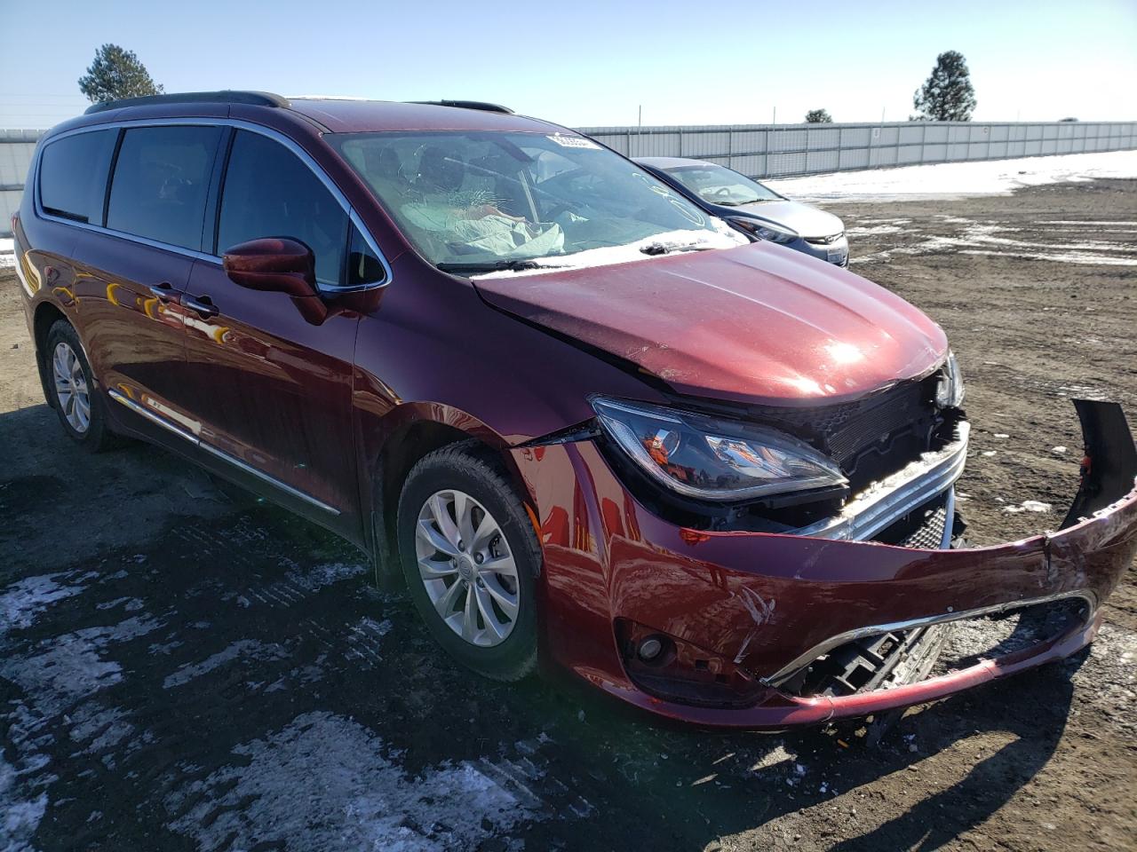 CHRYSLER PACIFICA T 2017 with VIN 2C4RC1BG1HR509806 - Photo from auction