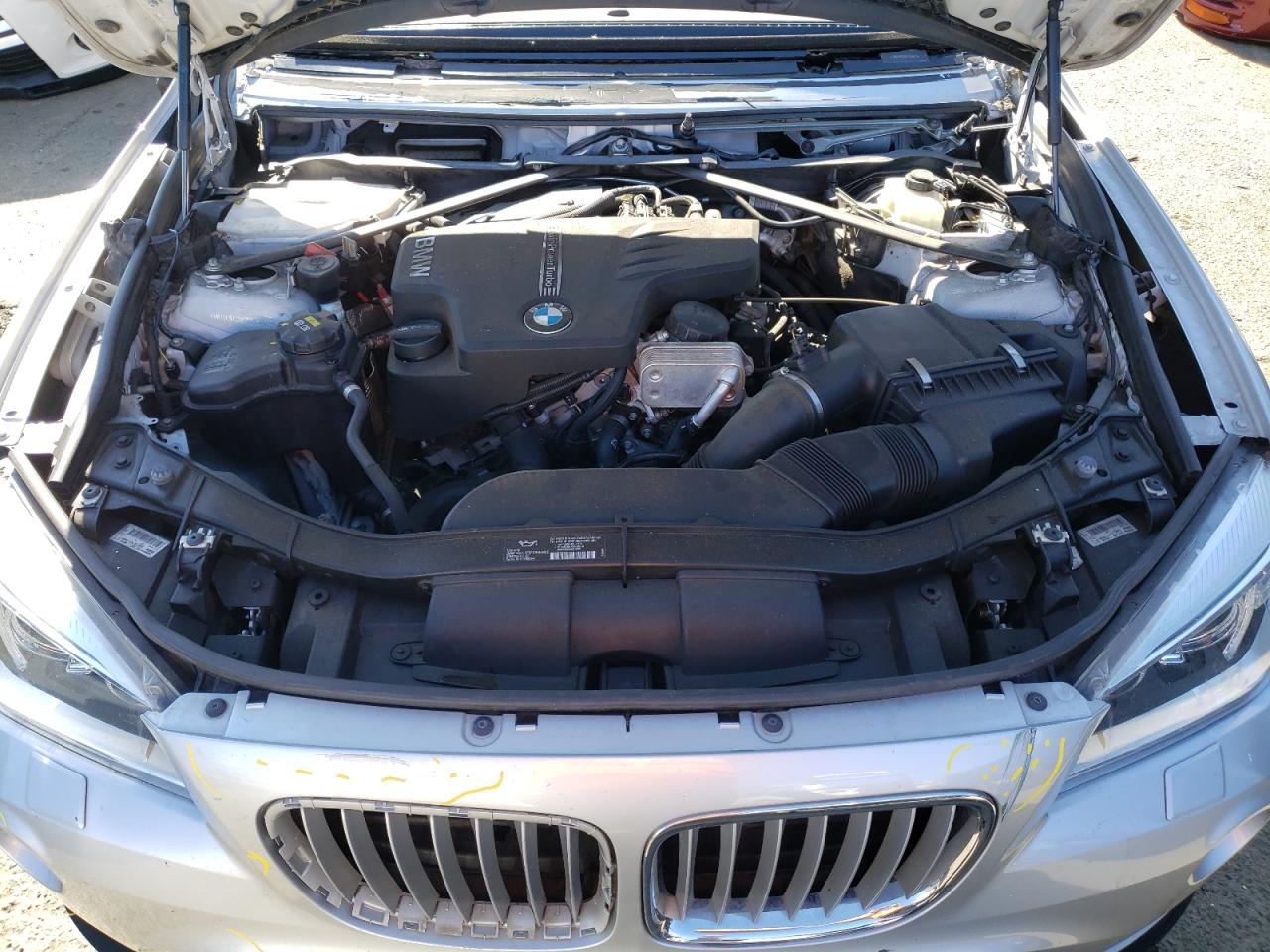 Photo 7 from auction – 2015 BMW X1 SDRIVE2 with VIN WBAVM1C58FV318447