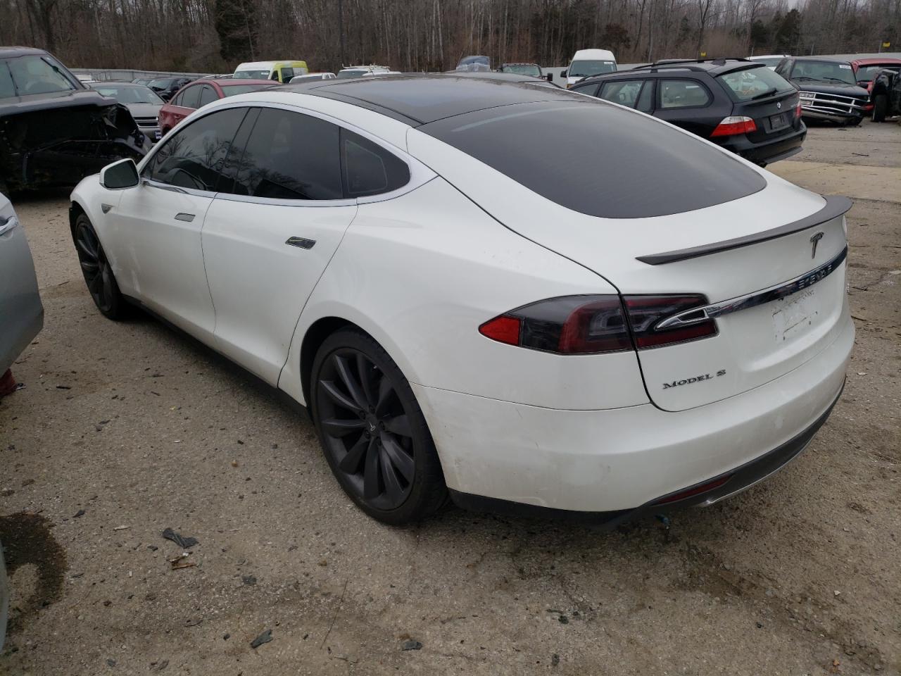 Photo 3 from auction – 2013 TESLA MODEL S with VIN 5YJSA1DP5DFP07203