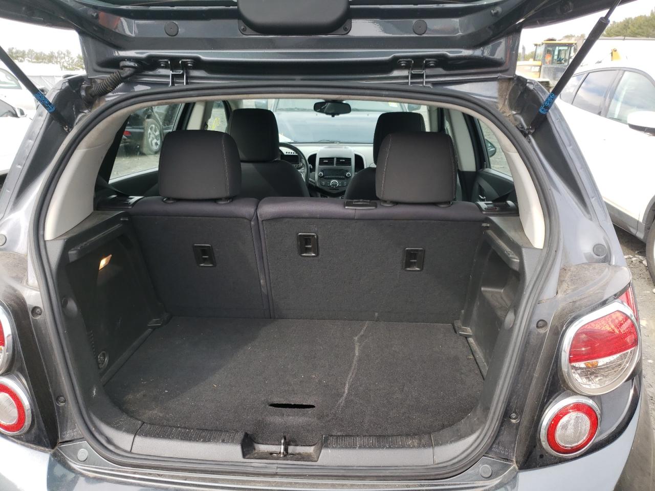 Photo 9 from auction – 2013 CHEVROLET SONIC LT with VIN 1G1JC6SB9D4102529