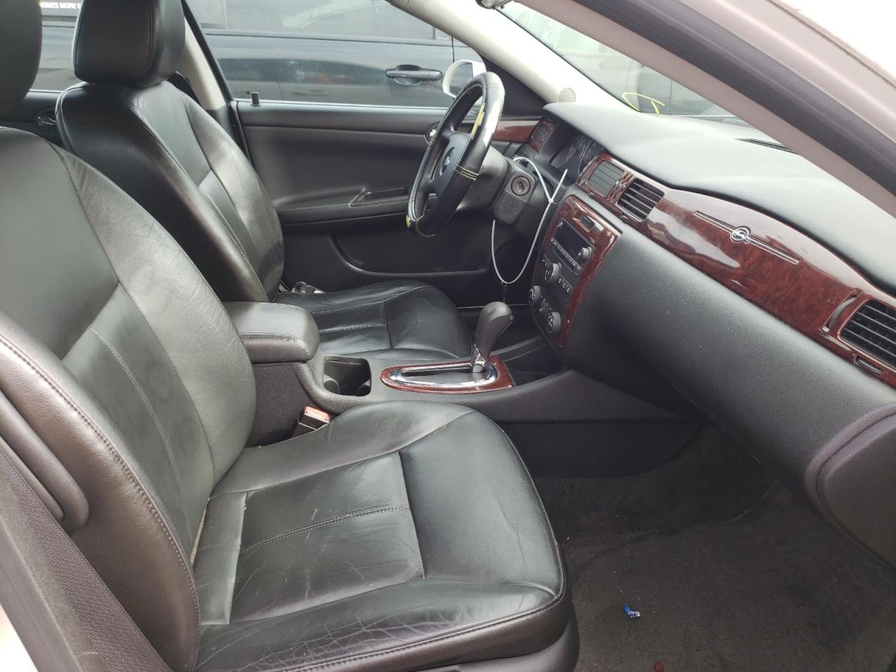 Photo 5 from auction – 2009 CHEVROLET IMPALA 1LT with VIN 2G1WT57NX91194384