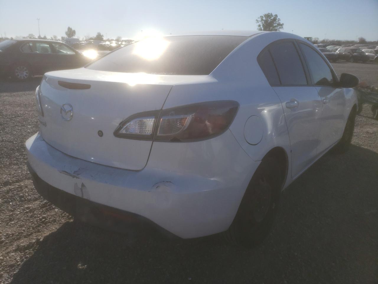 Photo 4 from auction – 2010 MAZDA 3 I with VIN JM1BL1SG4A1268593