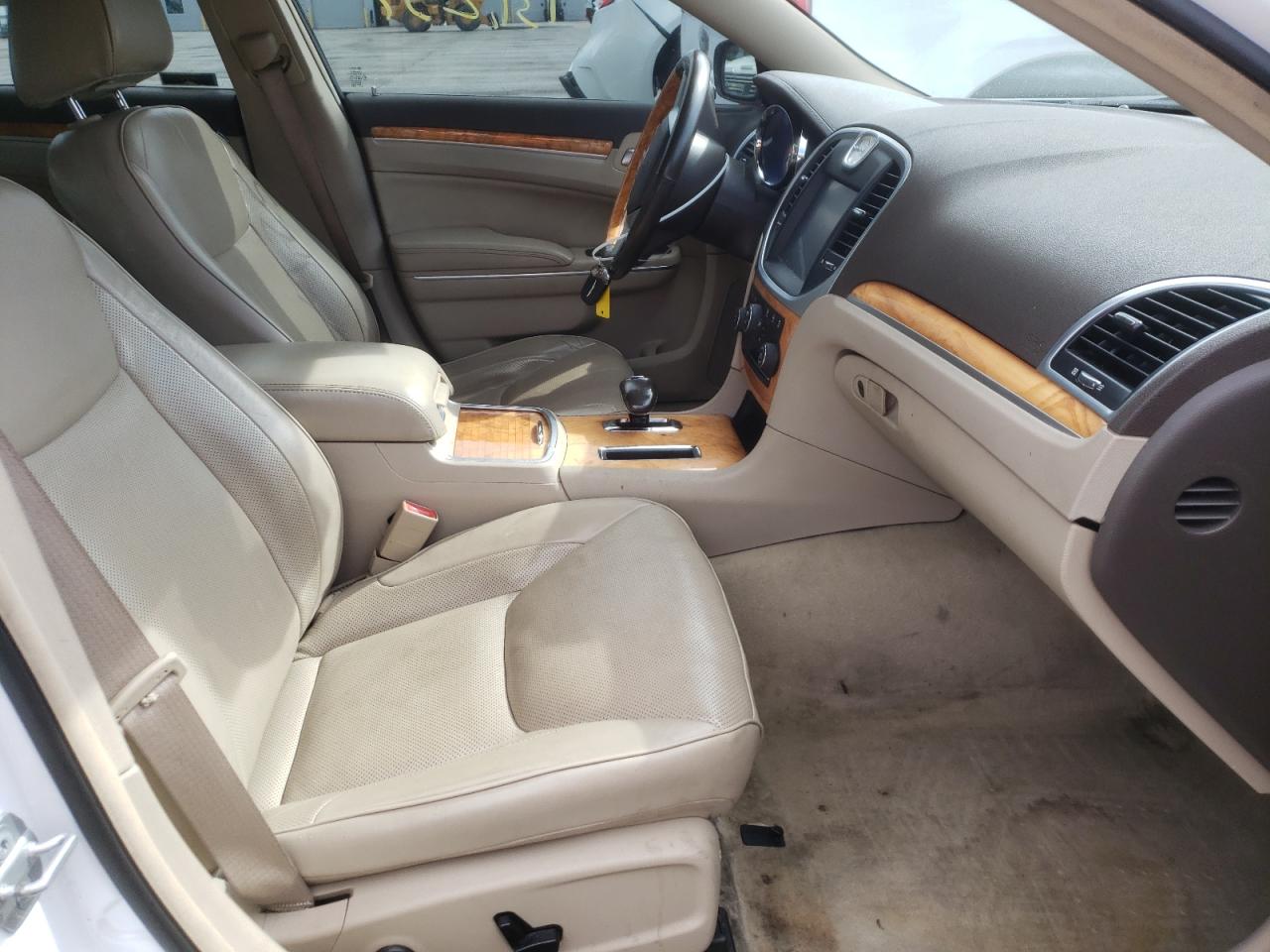 Photo 5 from auction – 2012 CHRYSLER 300 LIMITE with VIN 2C3CCACG7CH167074