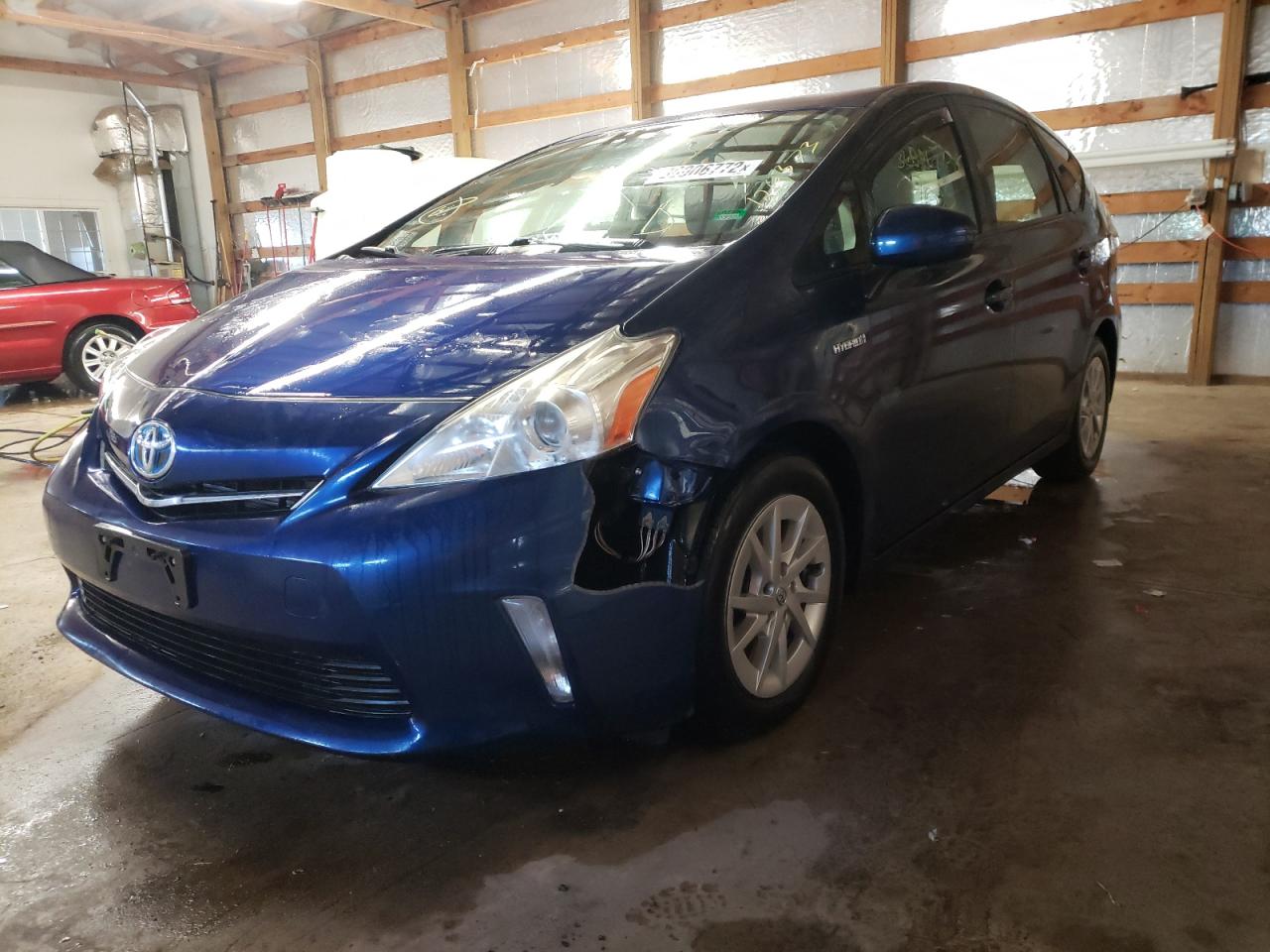 Photo 2 from auction – 2012 TOYOTA PRIUS V with VIN JTDZN3EU8C3126373