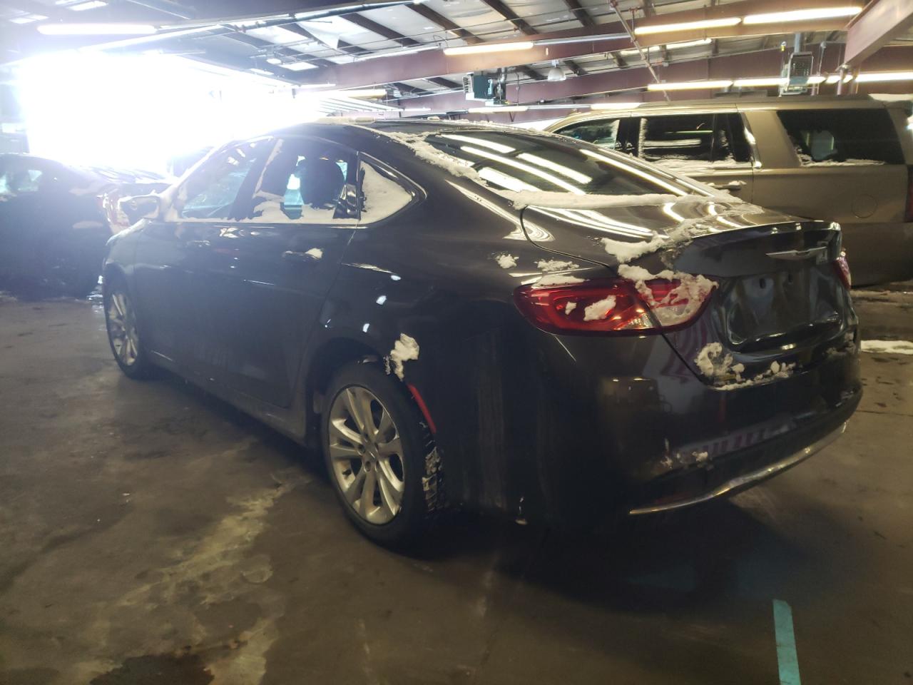 Photo 3 from auction – 2015 CHRYSLER 200 LIMITE with VIN 1C3CCCAB5FN576317