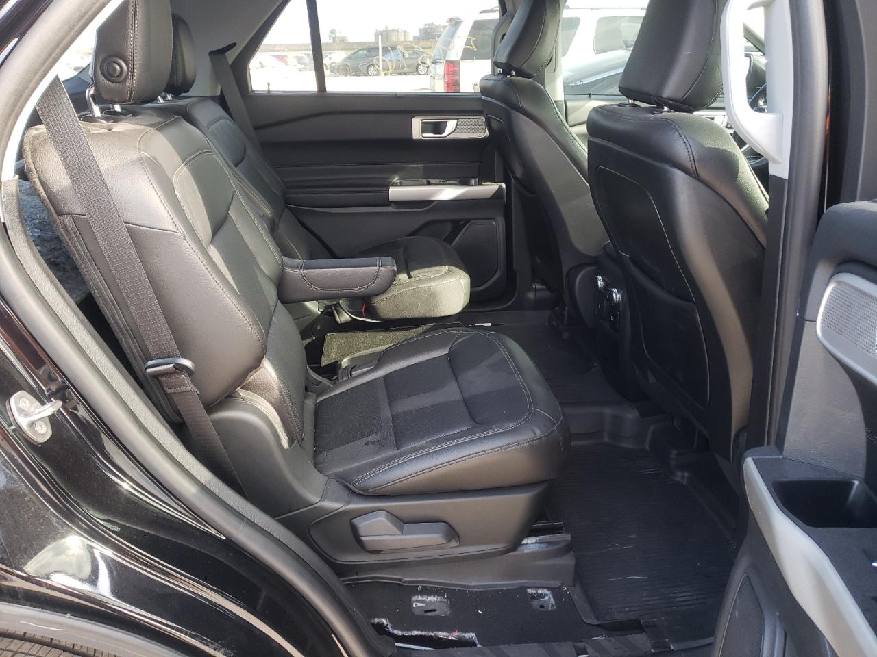 Photo 6 from auction – 2020 FORD EXPLORER L with VIN 1FMSK7FH6LGC86131