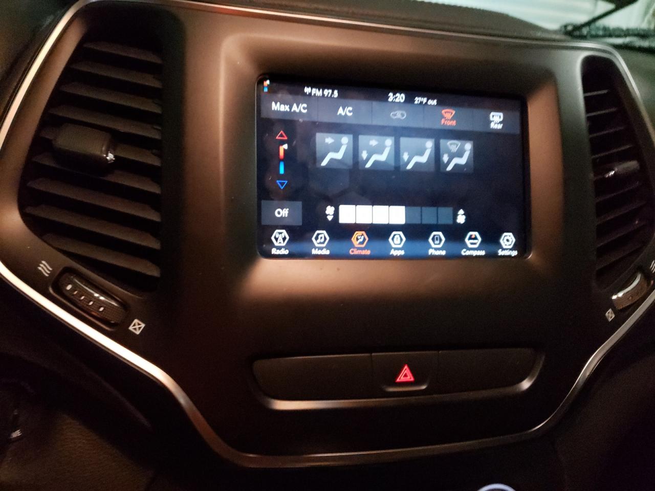 Photo 9 from auction – 2019 JEEP CHEROKEE L with VIN 1C4PJMCB8KD192800
