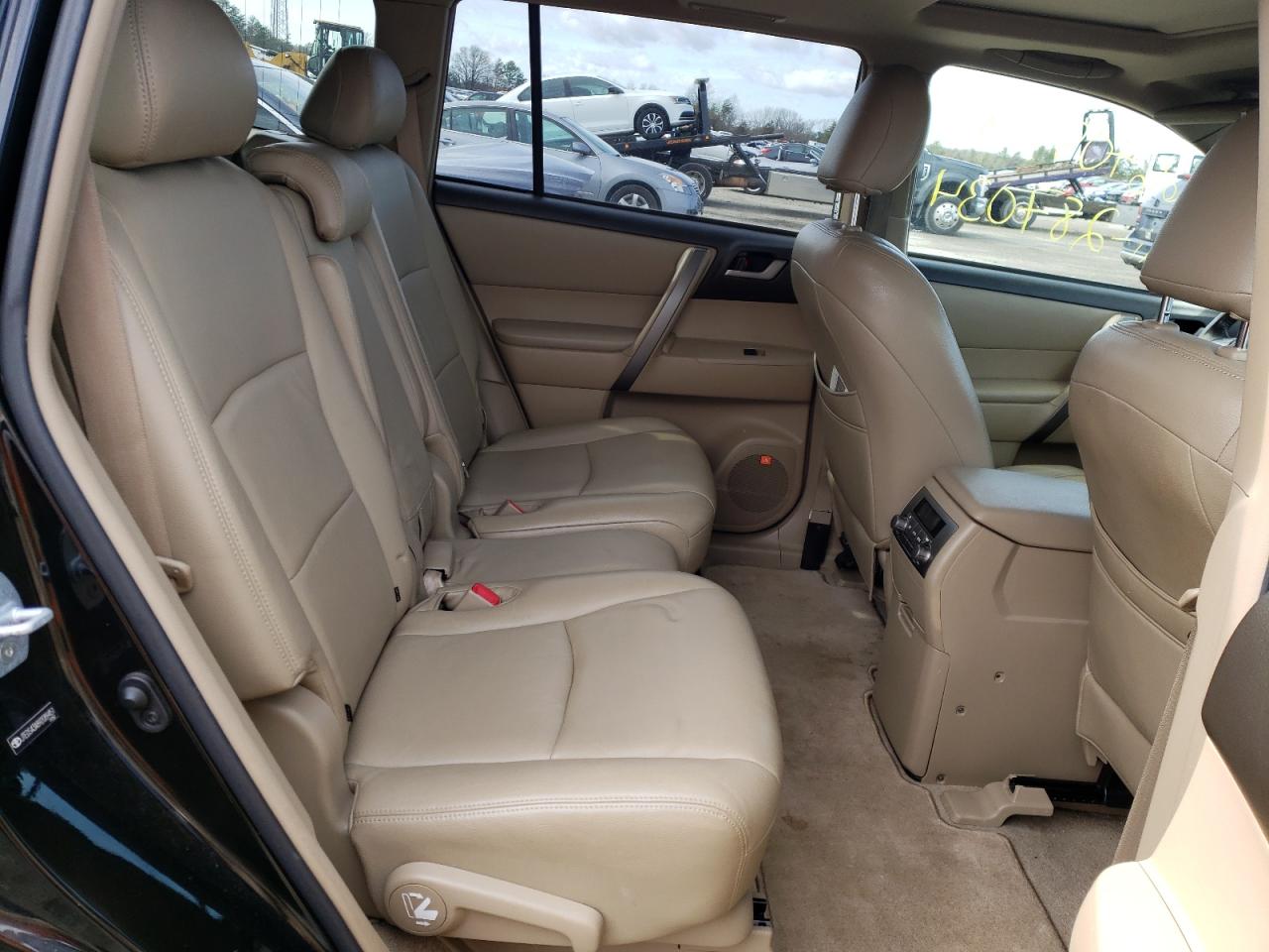 Photo 6 from auction – 2009 TOYOTA HIGHLANDER with VIN JTEDS43A892089451