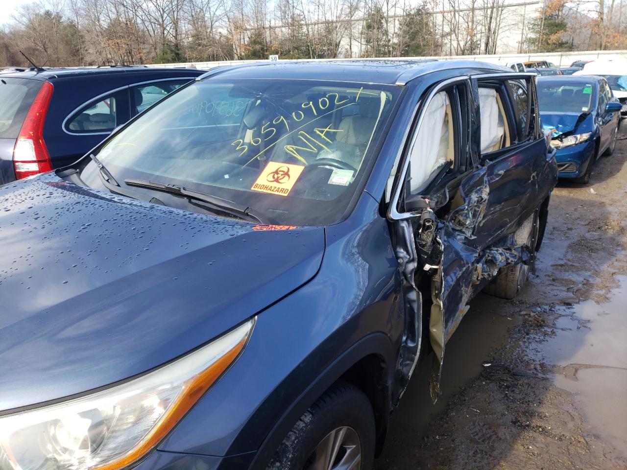 Photo 9 from auction – 2015 TOYOTA HIGHLANDER with VIN 5TDJKRFH6FS194152