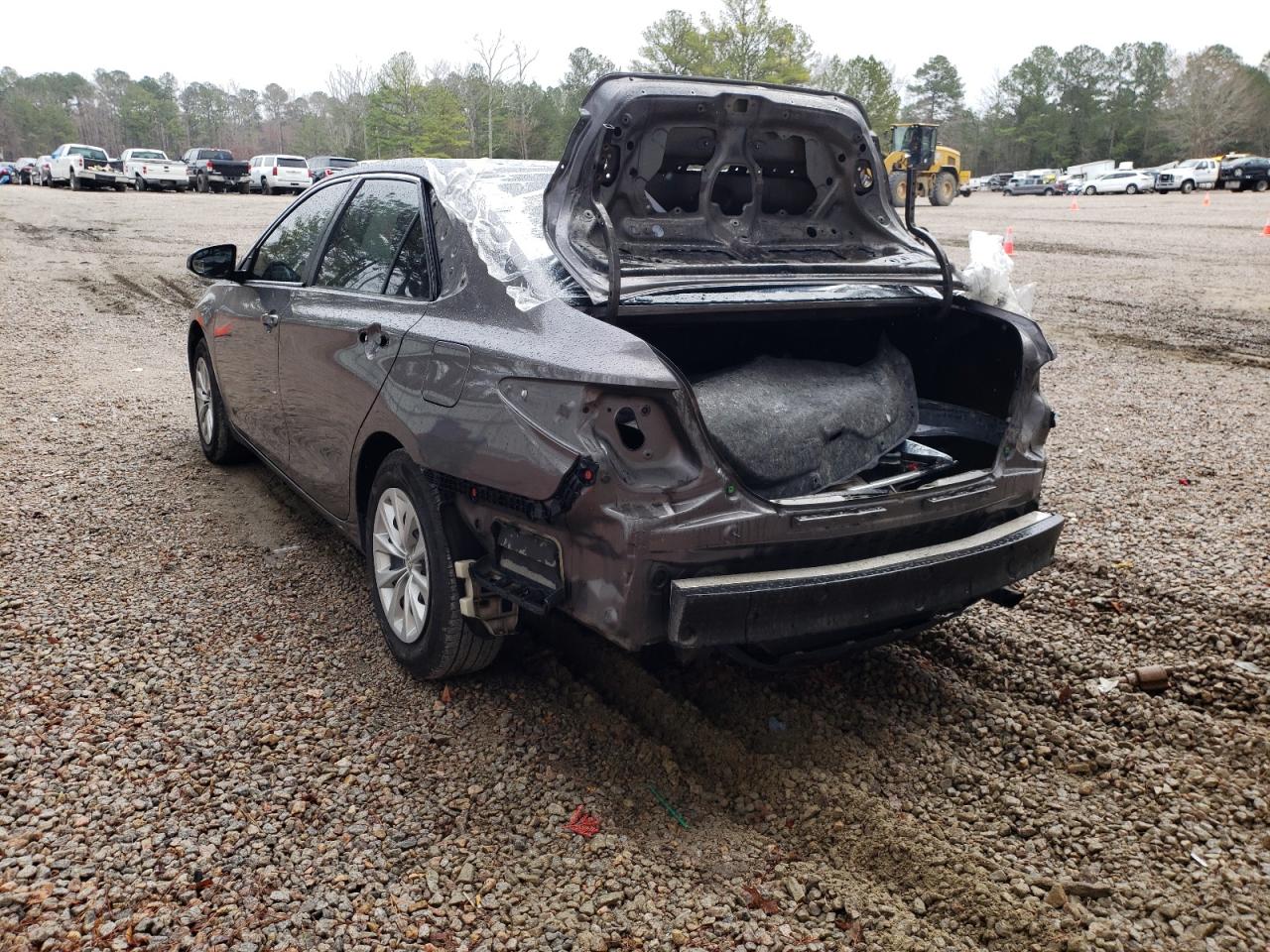 Photo 3 from auction – 2016 TOYOTA CAMRY LE with VIN 4T4BF1FK3GR555230