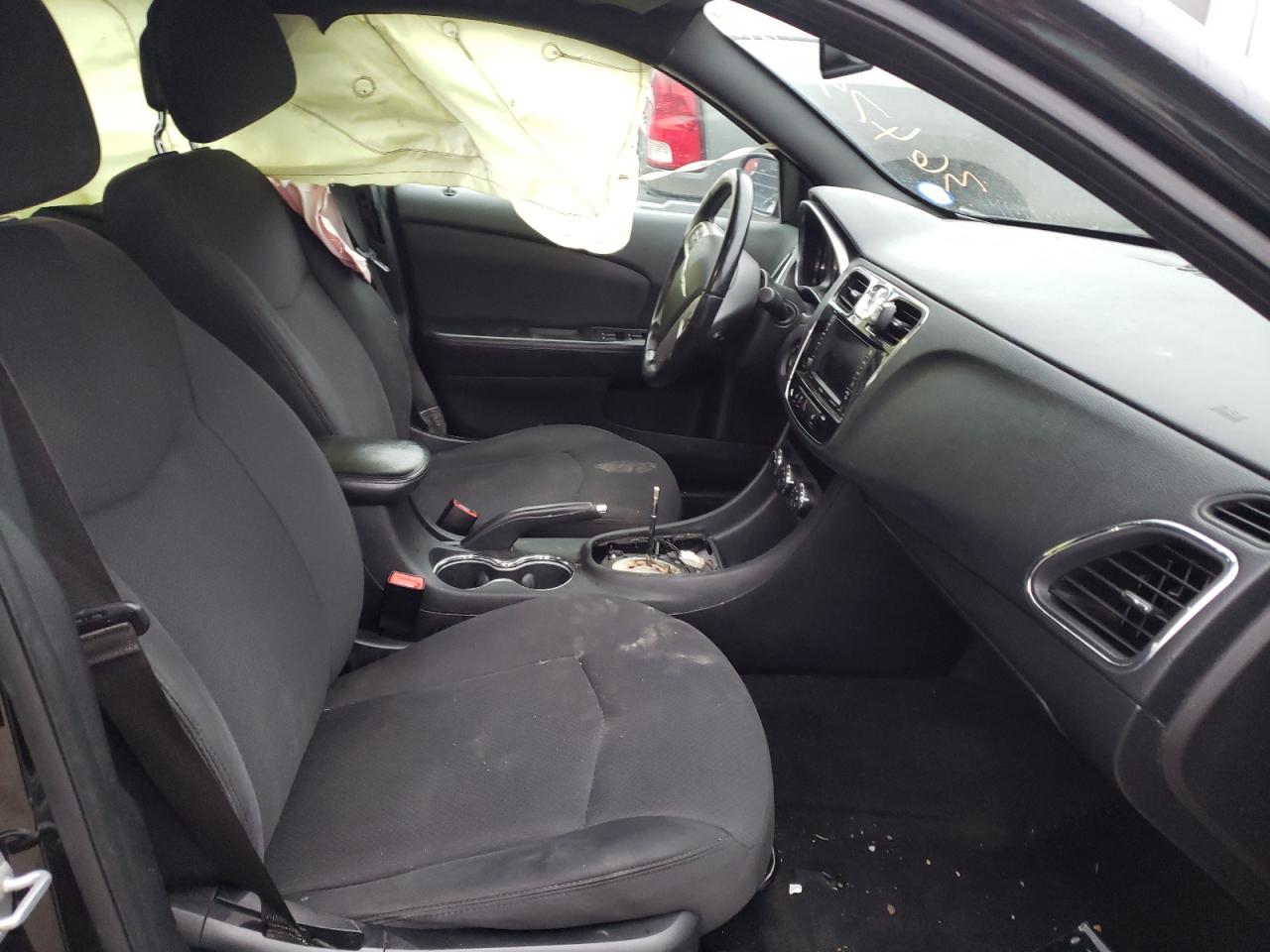 صورة رقم 5 من المزاد - 2013 CHRYSLER 200 TOURIN مع VIN 1C3CCBBB2DN521961