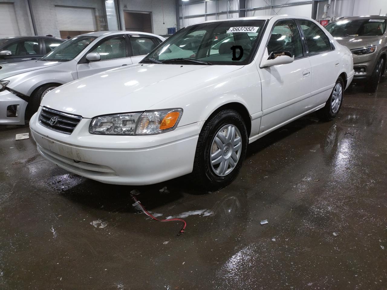Photo 2 from auction – 2000 TOYOTA CAMRY CE with VIN 4T1BG22K9YU964465