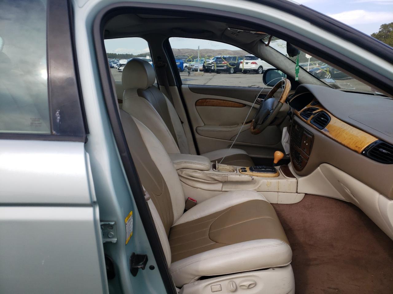 Photo 5 from auction – 2000 JAGUAR S-TYPE with VIN SAJDA01C2YFL14458