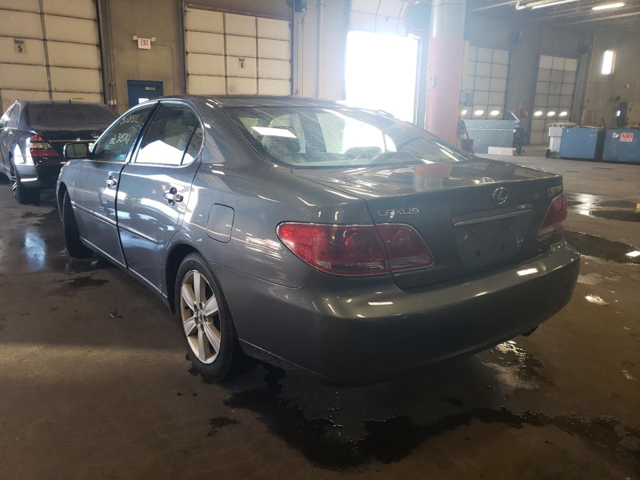 Photo 3 from auction – 2005 LEXUS ES 330 with VIN JTHBA30G555125363