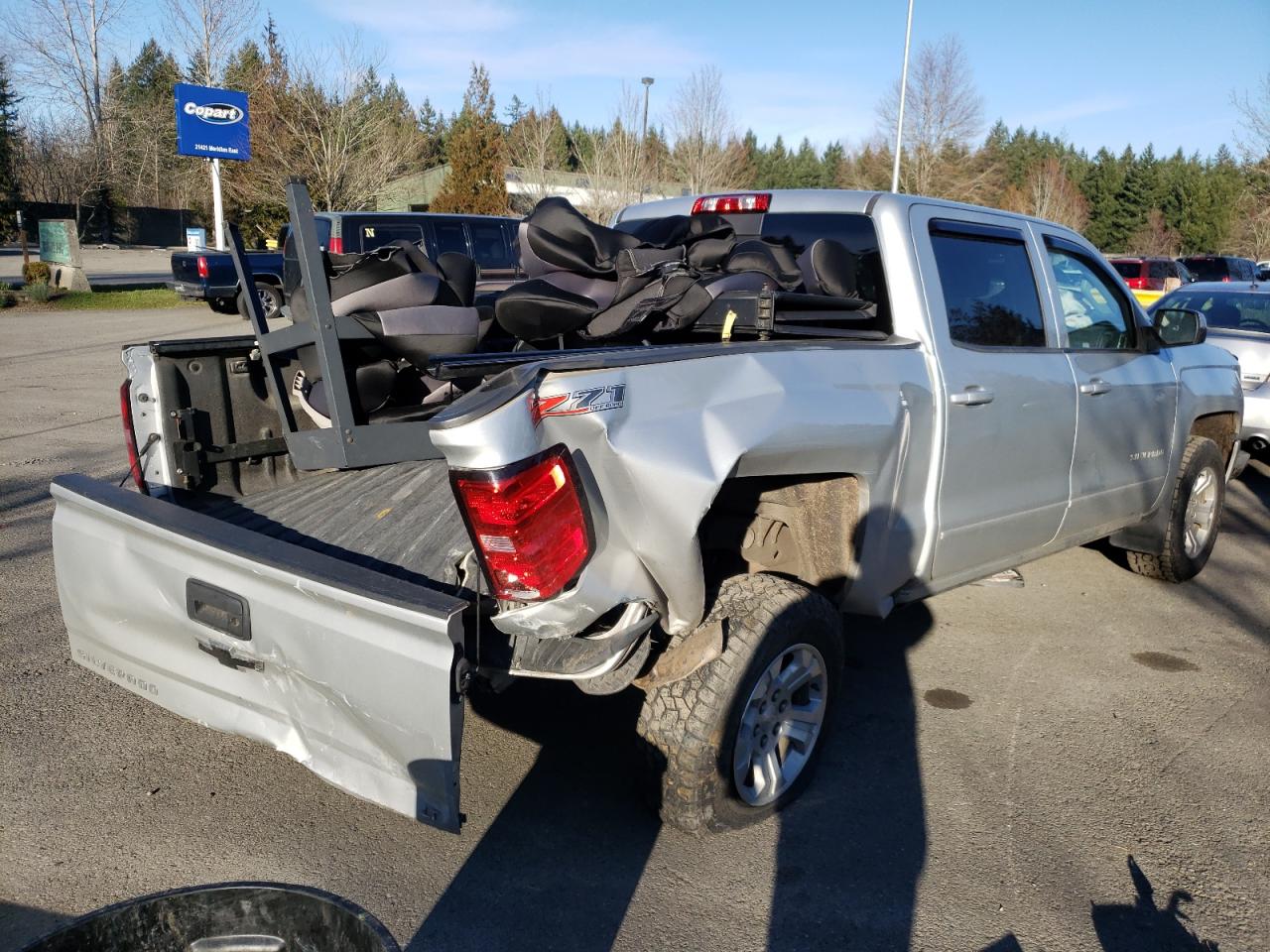 Photo 4 from auction – 2017 CHEVROLET silverado with VIN 3GCUKREC2HG102989