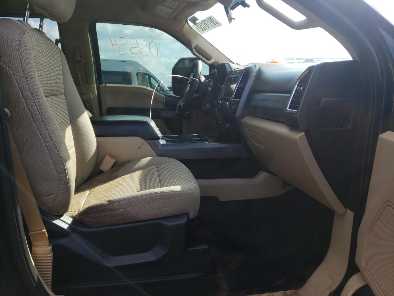 Photo 5 from auction – 2017 FORD F250 SUPER with VIN 1FT7W2B69HEB51959