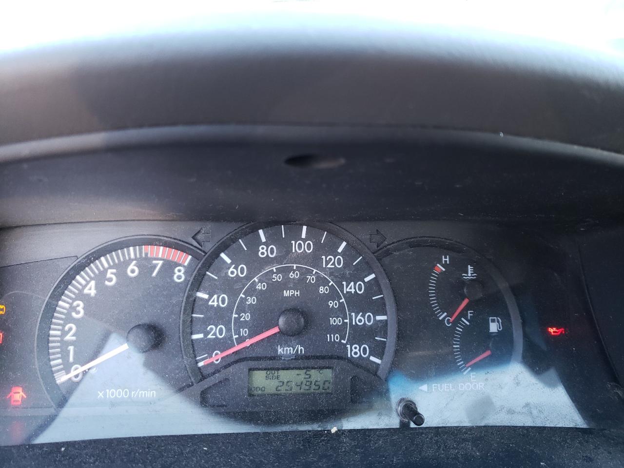 Photo 8 from auction – 2003 TOYOTA COROLLA CE with VIN 2T1BR32E03C751246
