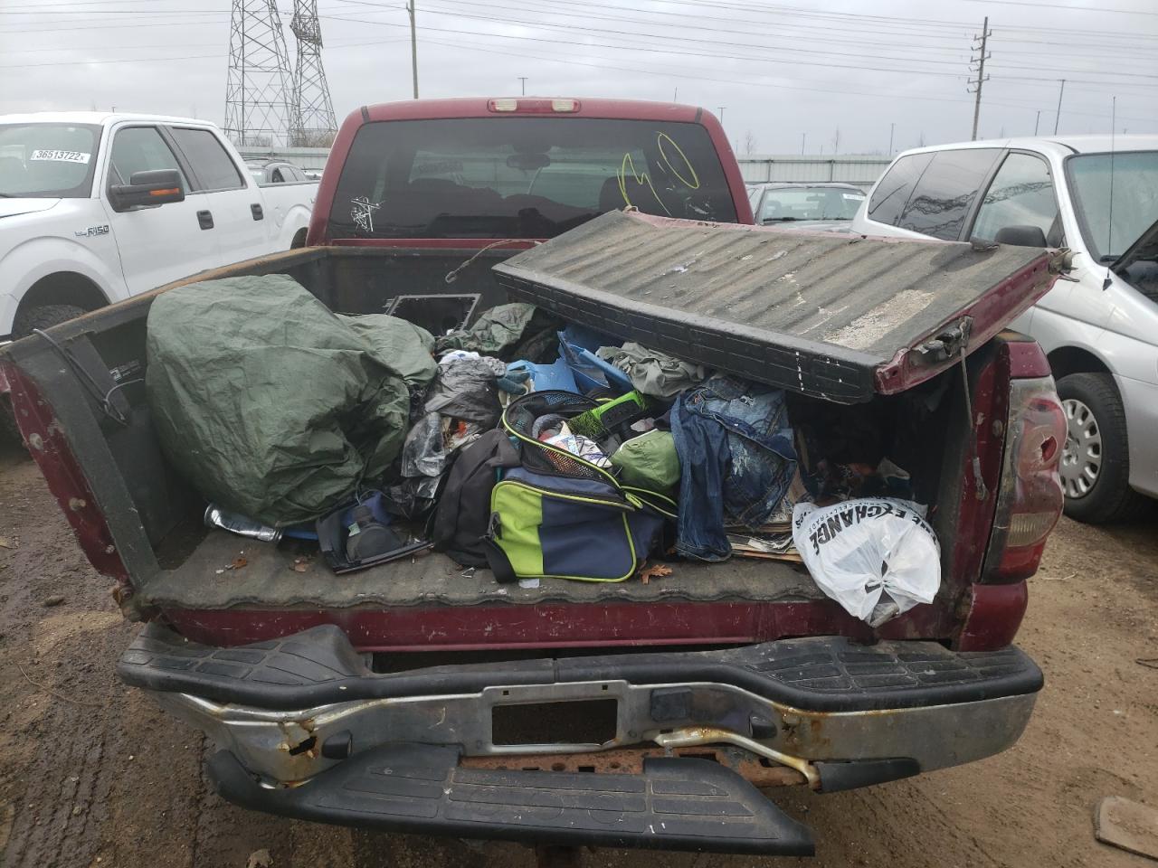 Photo 9 from auction – 2004 CHEVROLET SILVERADO with VIN 1GCEK19T74E212180