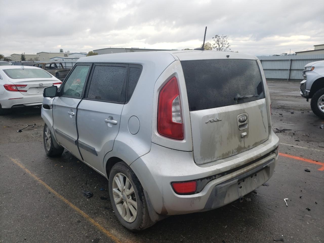 Photo 13 from auction – 2013 KIA SOUL + with VIN KNDJT2A60D7557630
