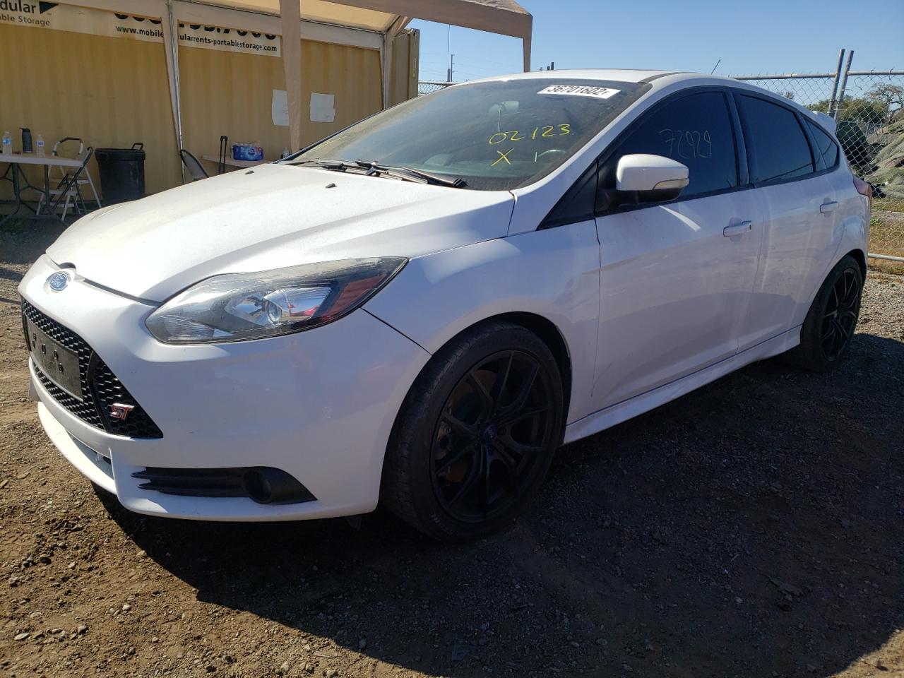 Photo 2 from auction – 2014 FORD FOCUS ST with VIN 1FADP3L9XEL350448