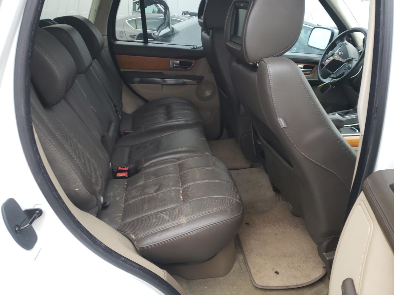 Photo 6 from auction – 2011 LAND ROVER RANGE ROVE with VIN SALSH2E47BA296276