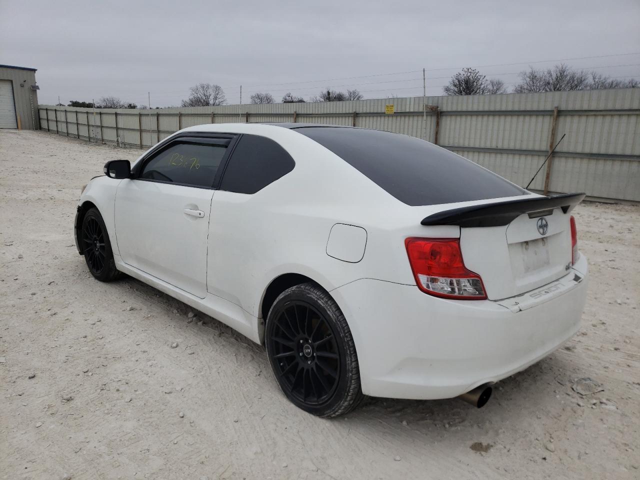 Photo 3 from auction – 2011 TOYOTA SCION TC with VIN JTKJF5C70B3022650