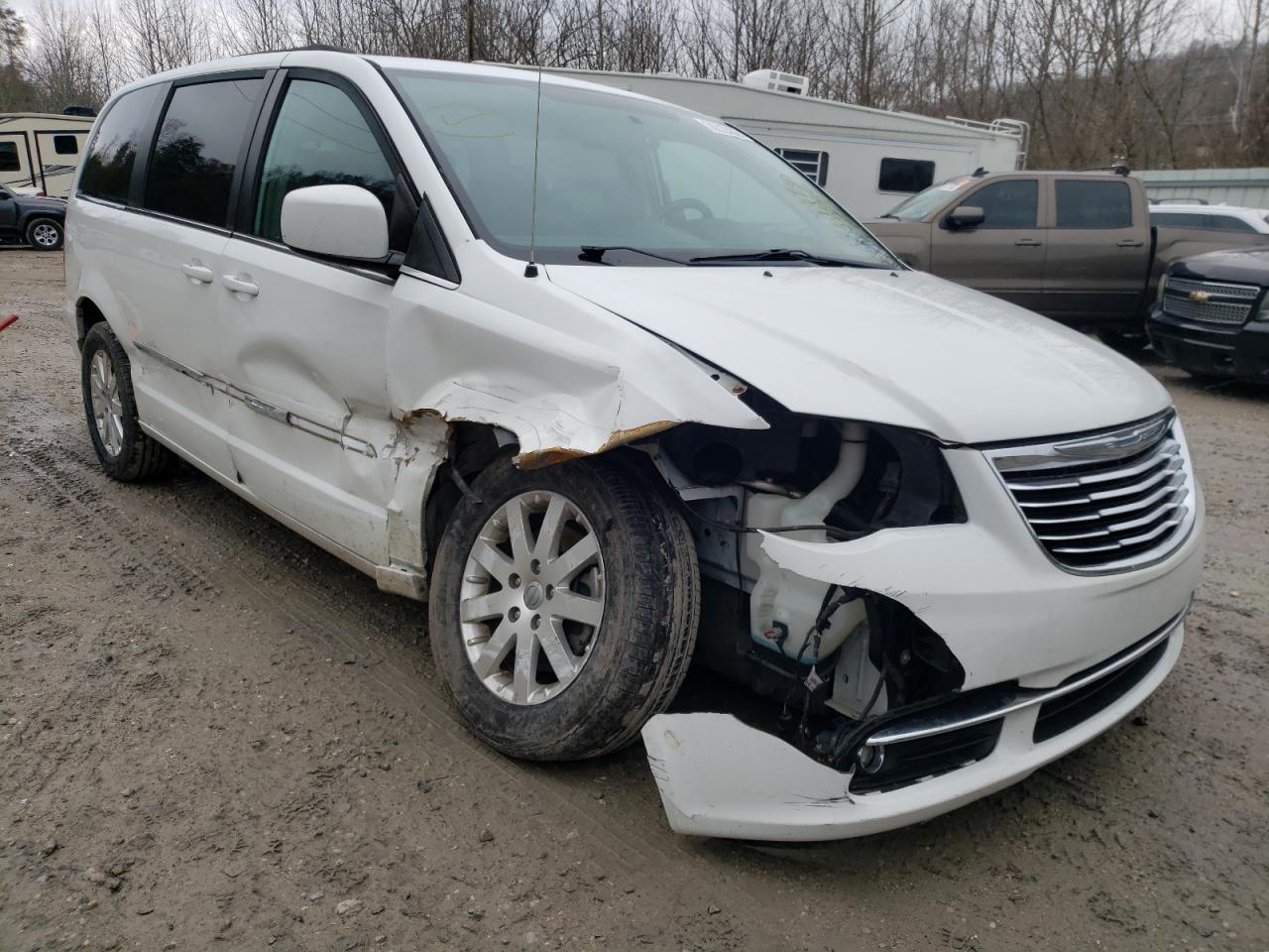 CHRYSLER TOWN & COU 2013 with VIN 2C4RC1BG3DR816095 - Photo from auction