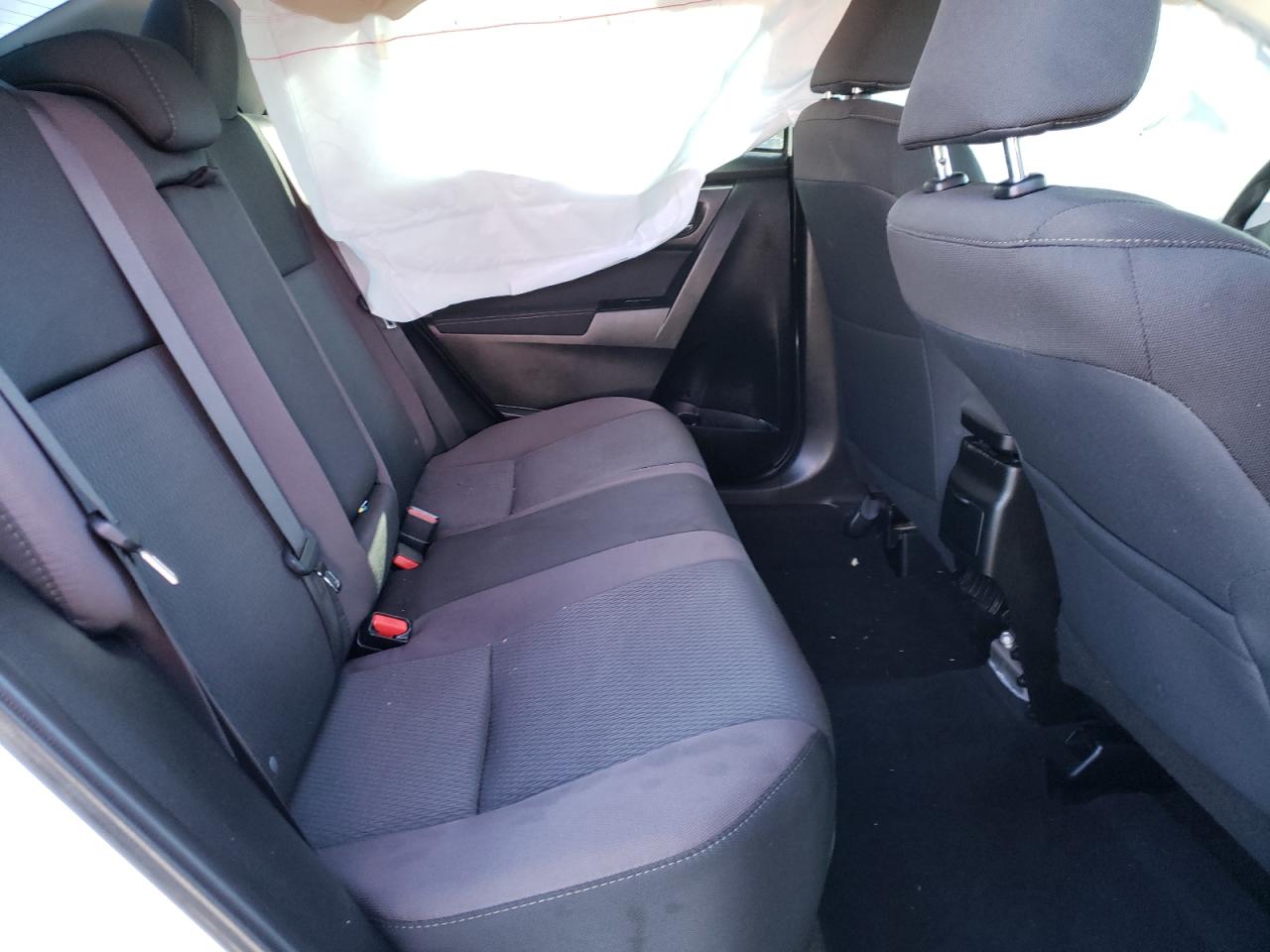 Photo 6 from auction – 2017 TOYOTA COROLLA L with VIN 5YFBURHE4HP633006