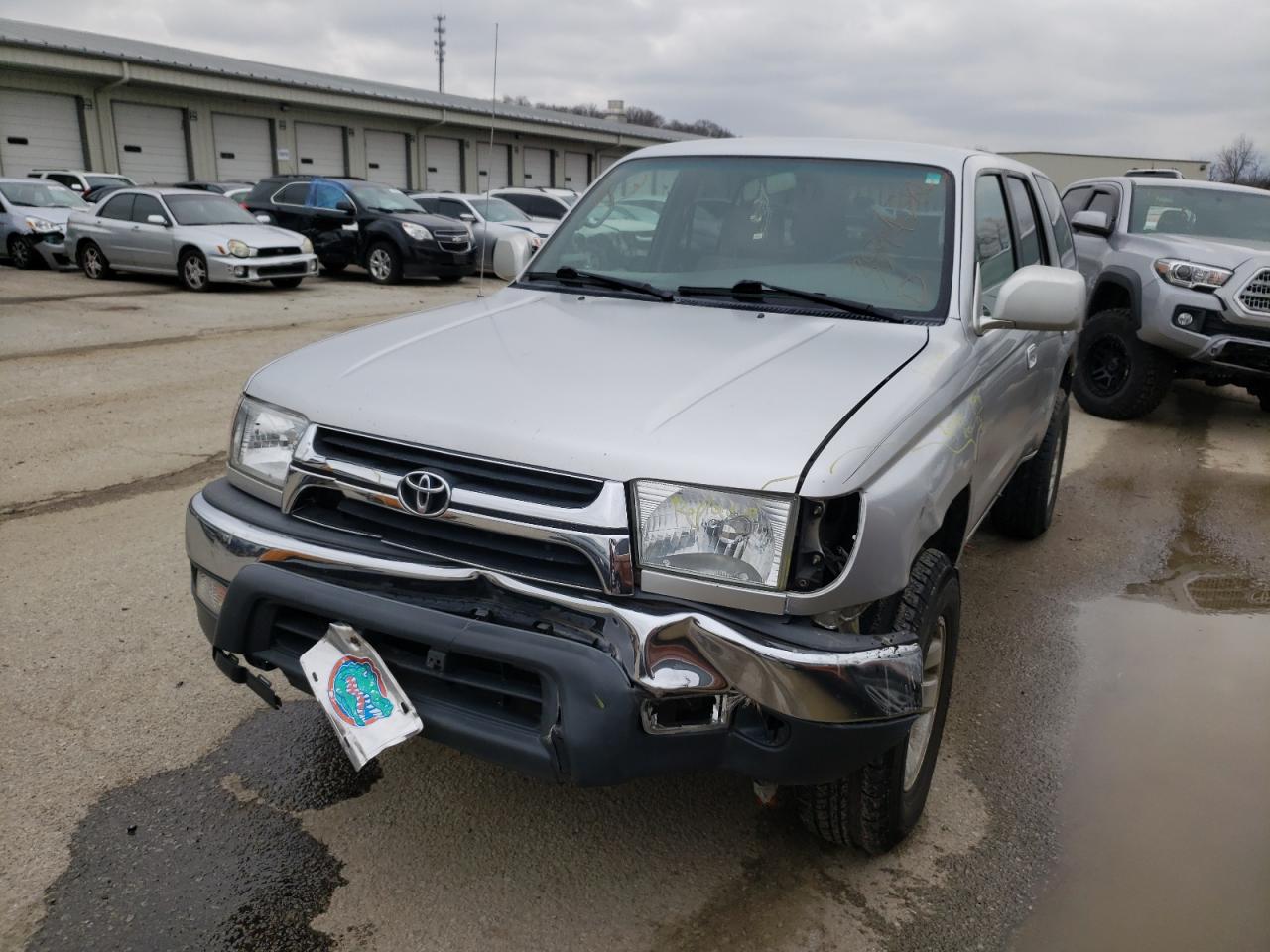 Photo 2 from auction – 2002 TOYOTA 4RUNNER SR with VIN JT3GN86R020253797