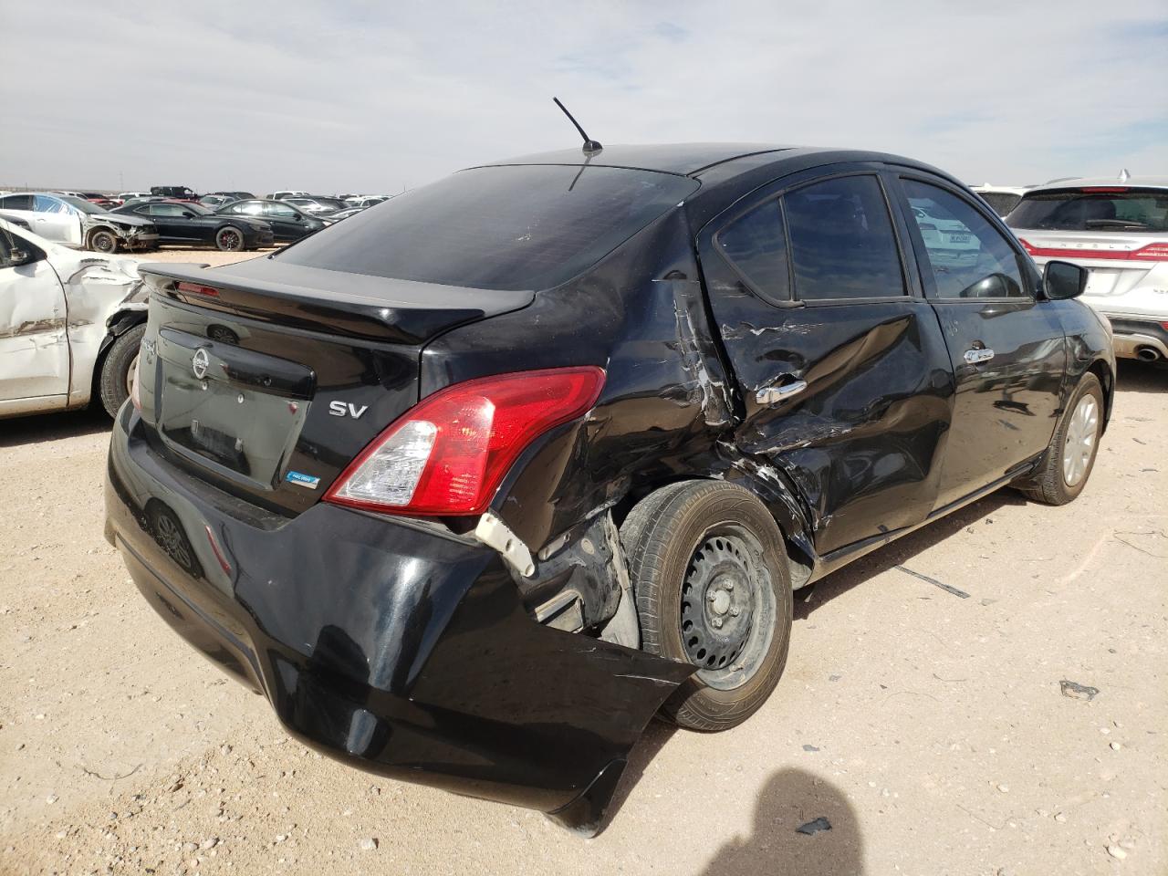 Photo 4 from auction – 2015 NISSAN VERSA S with VIN 3N1CN7APXFL940422