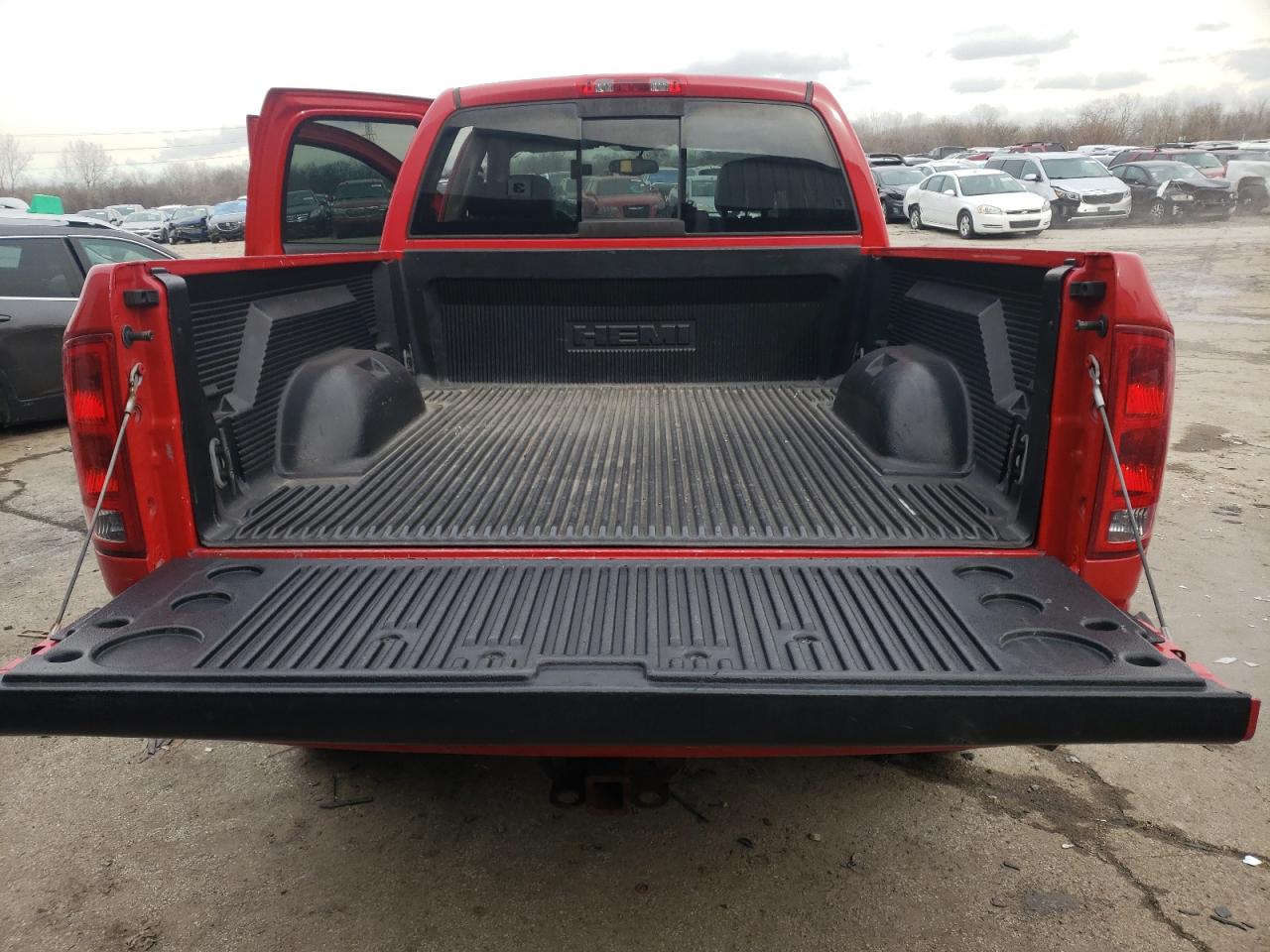 Photo 9 from auction – 2005 DODGE RAM 1500 S with VIN 1D7HU18D35S191533