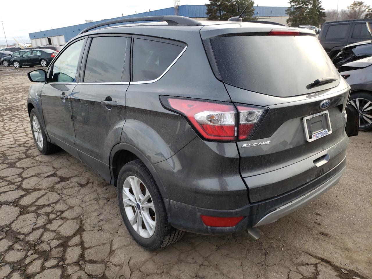 Photo 3 from auction – 2017 FORD ESCAPE SE with VIN 1FMCU0GD6HUC76287