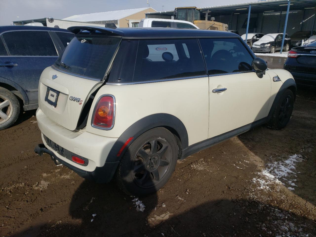 Photo 4 from auction – 2010 MINI COOPER S with VIN WMWMF7C59ATZ70572