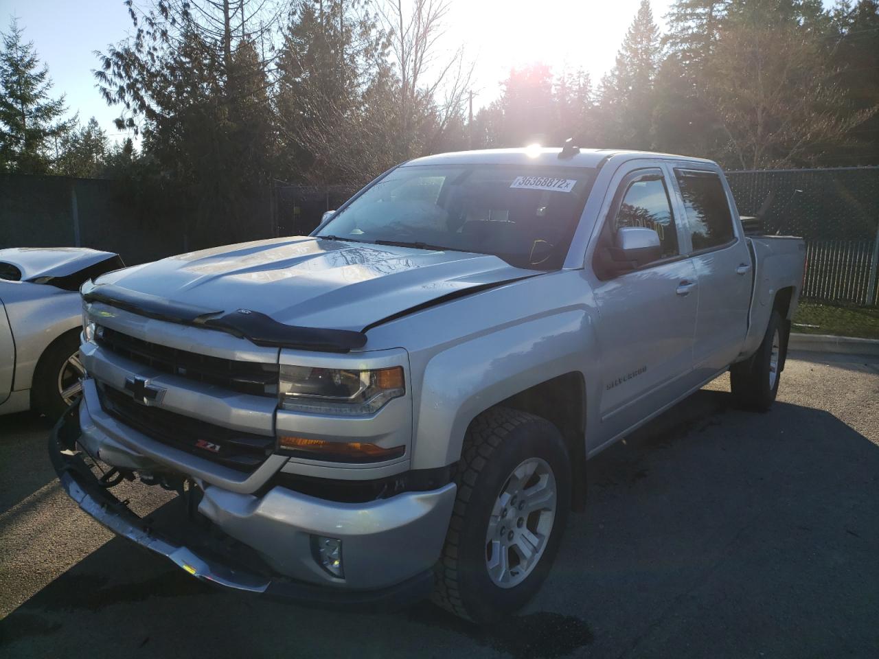 Photo 2 from auction – 2017 CHEVROLET silverado with VIN 3GCUKREC2HG102989