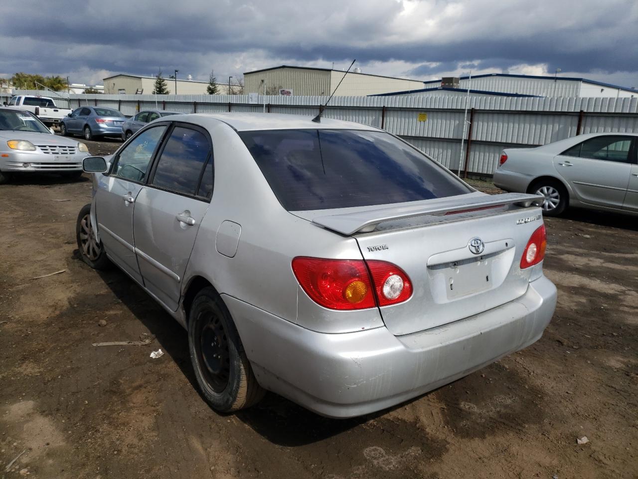 Photo 3 from auction – 2005 TOYOTA COROLLA CE with VIN 1NXBR32EX5Z434740