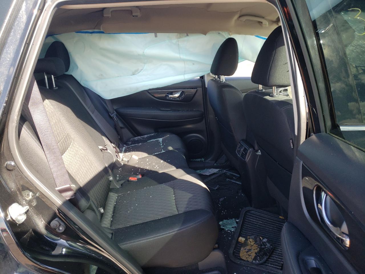 Photo 6 from auction – 2018 NISSAN ROGUE S with VIN KNMAT2MV0JP526960